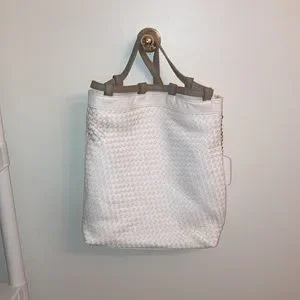 Arbonne | Bags | Arbonne Basketweave Design White Backpack  display picture 2